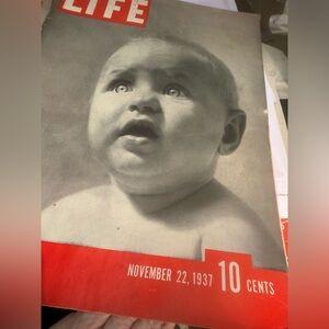 Vintage LIFE Magazine Cover - November 22, 1937